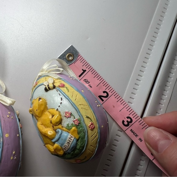 Disney Winnie the Pooh w bee Easter Christmas egg ornament Set Of 2 - Picture 4 of 4